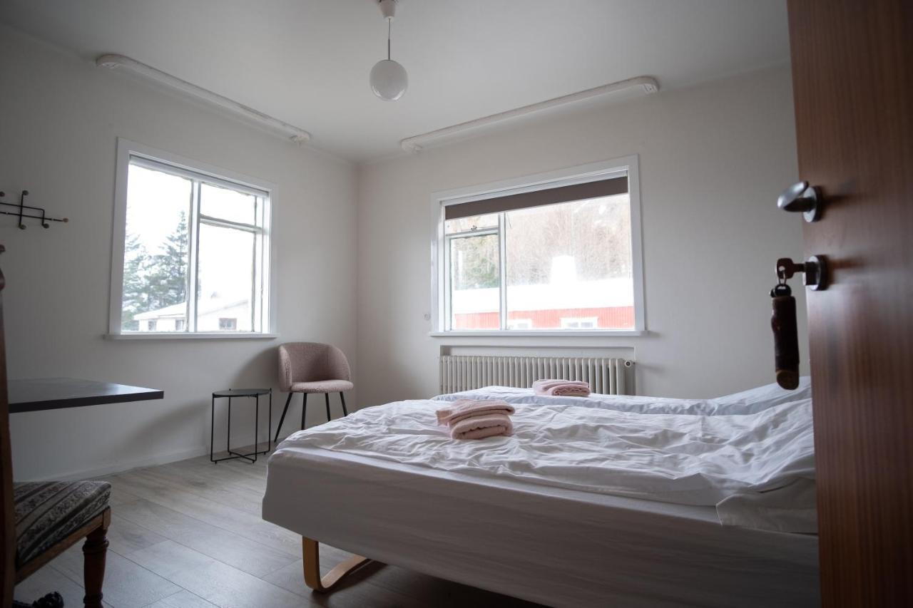 The Guesthouse By The Fjord Thingeyri Buitenkant foto