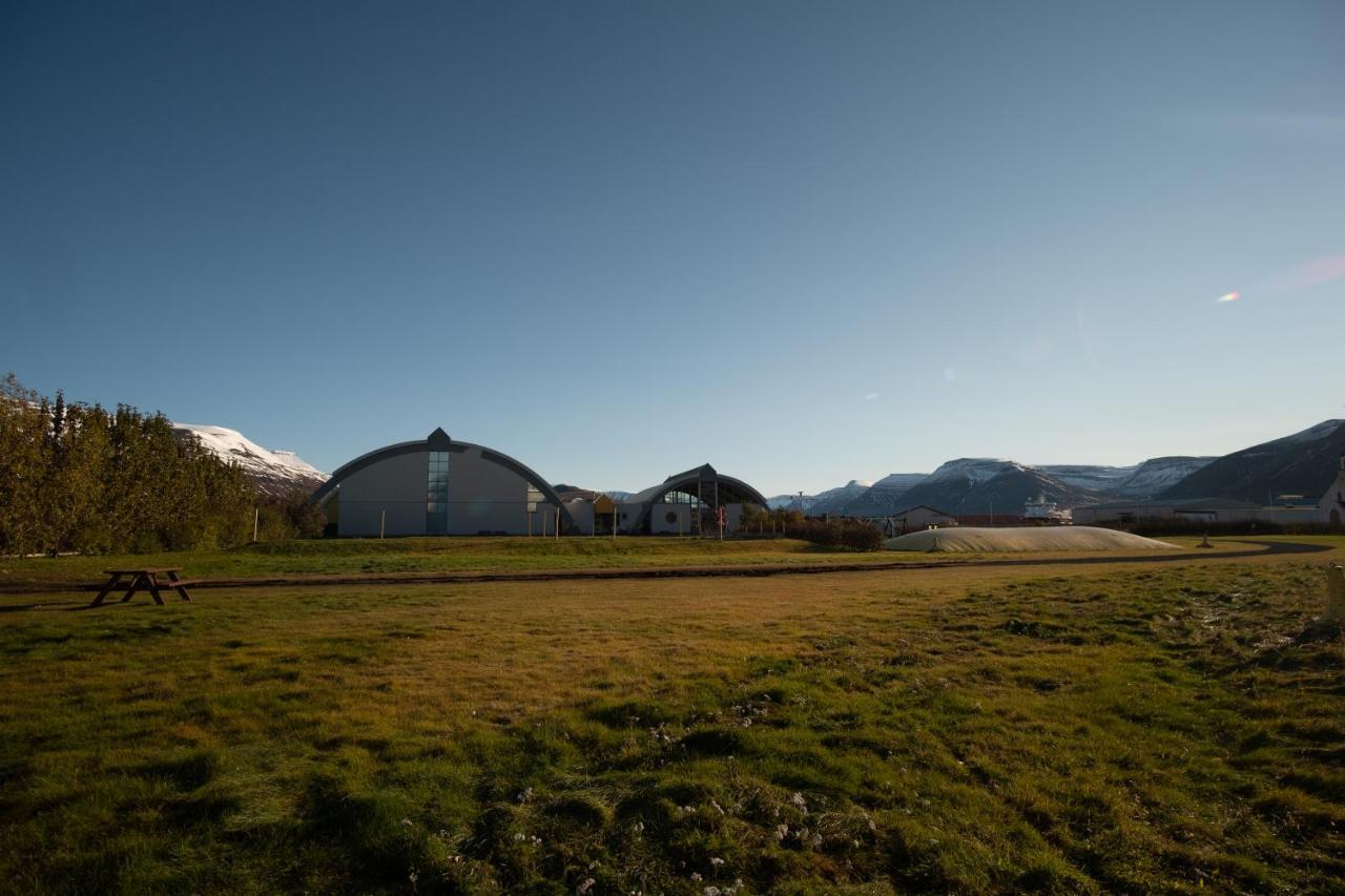 The Guesthouse By The Fjord Thingeyri Buitenkant foto