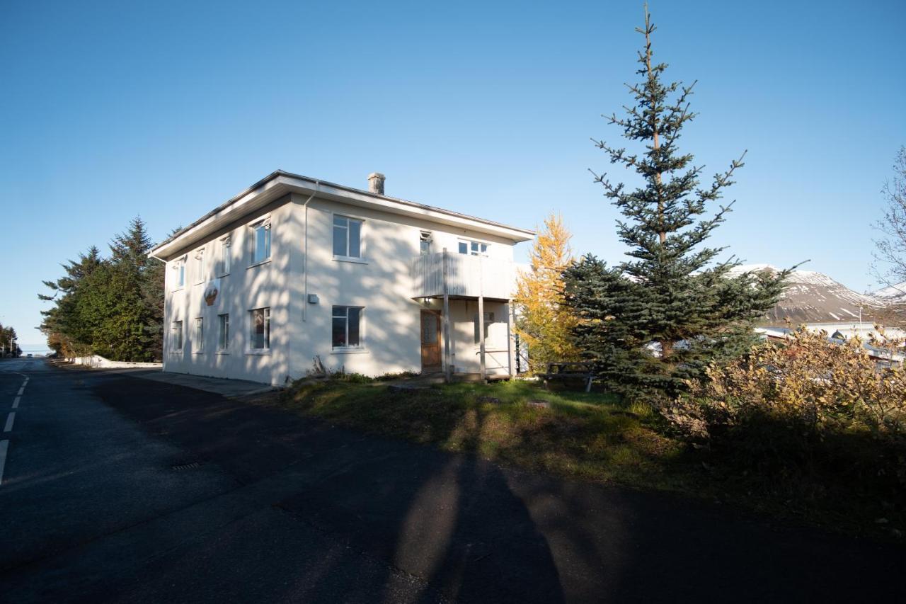 The Guesthouse By The Fjord Thingeyri Buitenkant foto